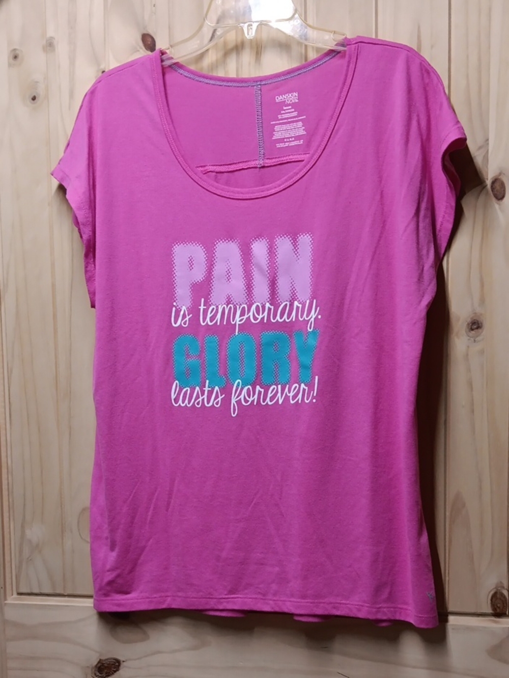 Danskin Now Hot Pink Graphic Scoop-Neck Tee with Teal Accent EUC